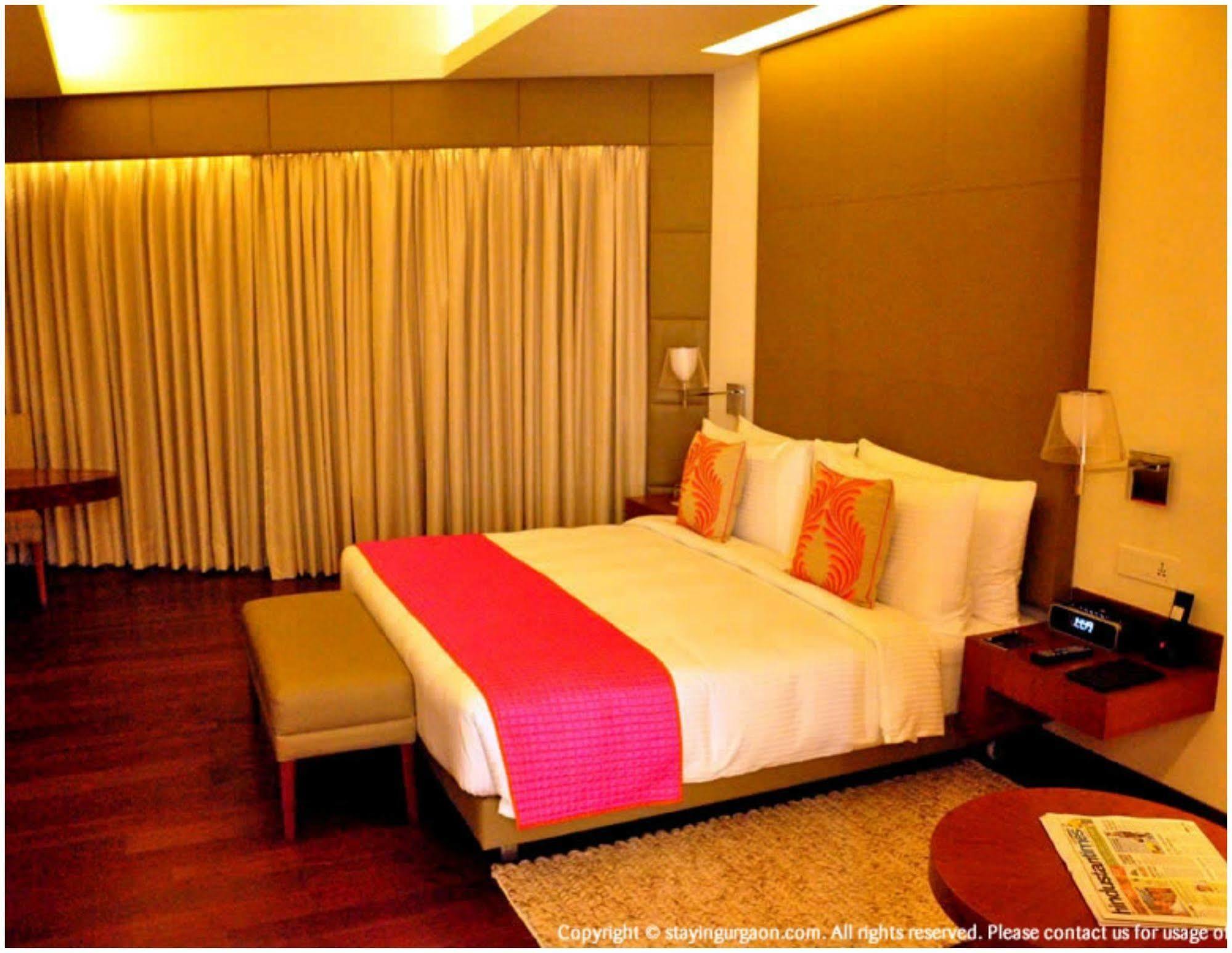 The Anya Hotel-Golf Course Road Gurgaon Luaran gambar
