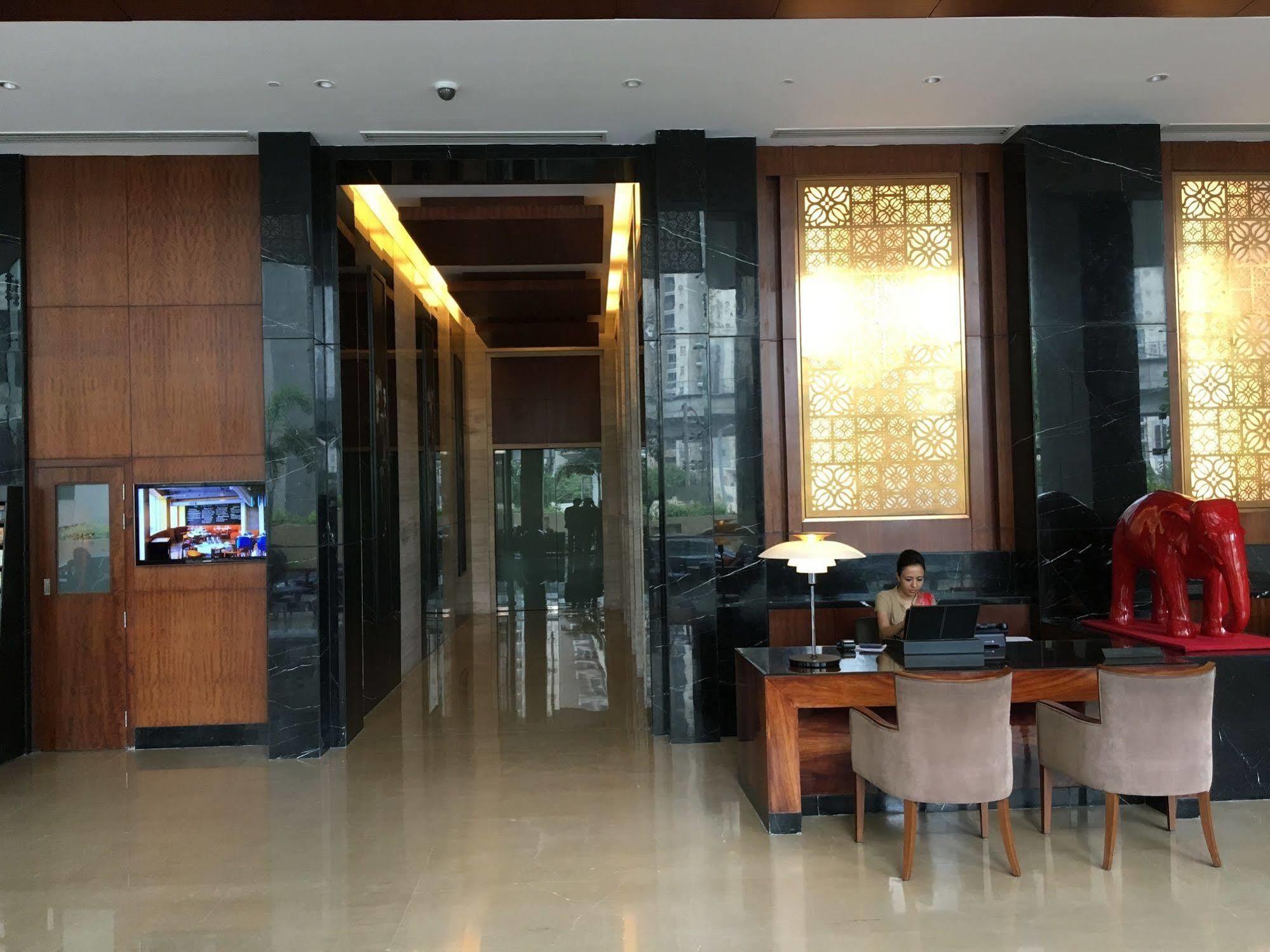 The Anya Hotel-Golf Course Road Gurgaon Luaran gambar